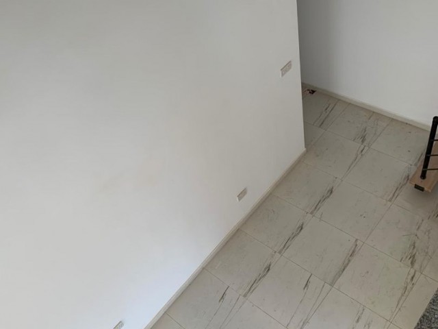 3+1 loft Wohnung zum Verkauf in Alsancak, Erdgeschoss!!! ** 