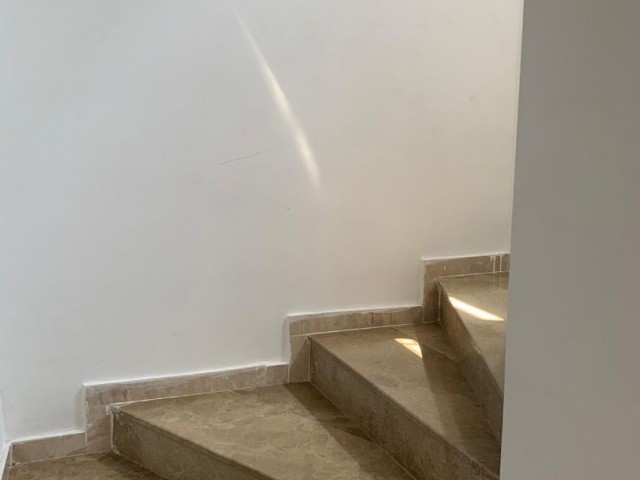 3+1 villa for rent in Karşiyaka, with pool 