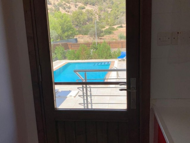 3+1 villa for rent in Karşiyaka, with pool 