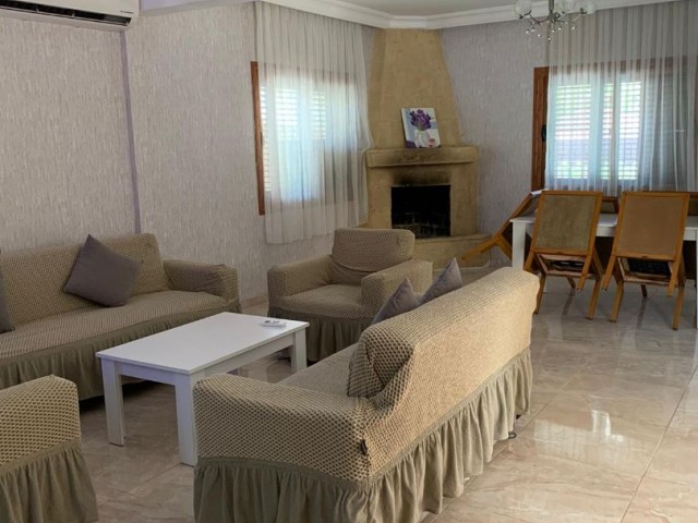 3+1 villa for rent in Karşiyaka, with pool 