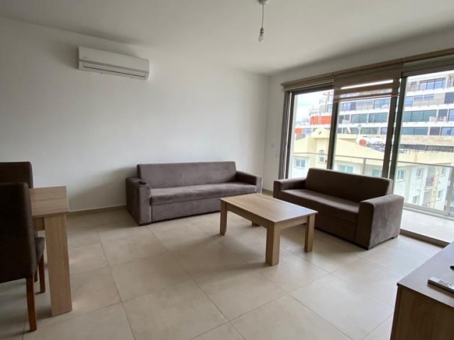 2+1 apartment for rent in center of Kyrenia, Kar market area