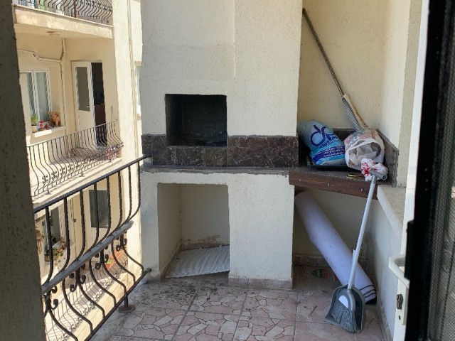 Genis 3 + 1 Wohnung zur Miete in Alsancak ** 