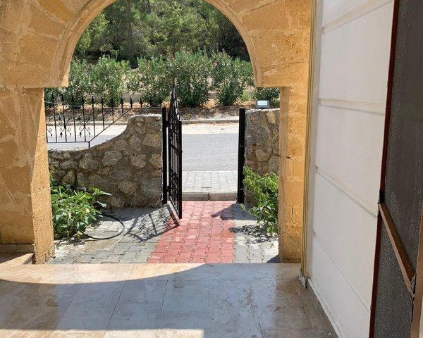 3+1 villa for rent in Karşiyaka, with pool