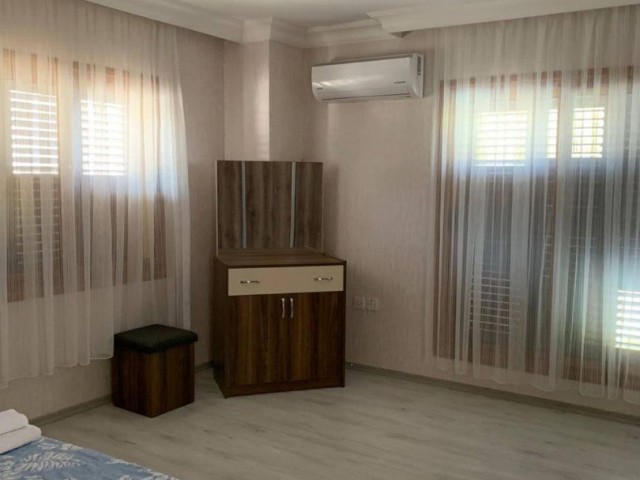 3+1 villa for rent in Karşiyaka, with pool