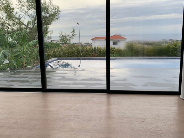 Ultraluxuriöse 4+1-Villa mit Panoramablick auf das Meer zum Verkauf in Çatalköy