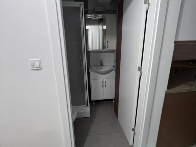 Girne Merkezde satılık 2+1 full eşyalı daire