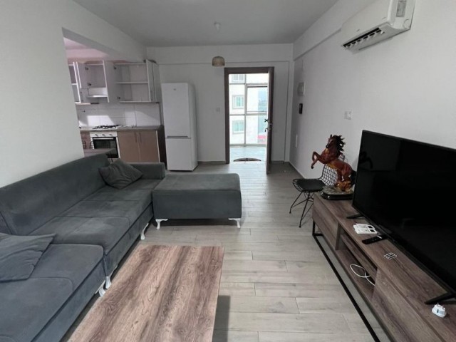 Girne Merkezde satılık 2+1 full eşyalı daire