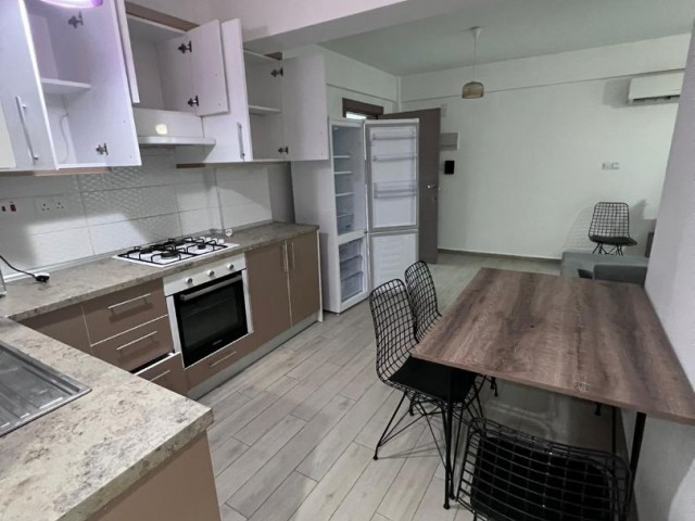 Girne Merkezde satılık 2+1 full eşyalı daire