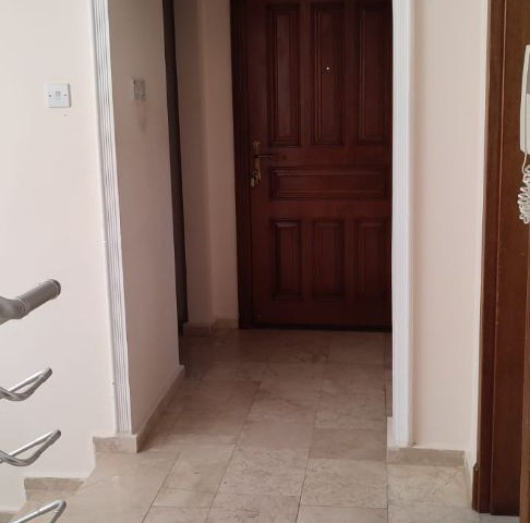 Spacious 5+2 villa for sale in Edremit