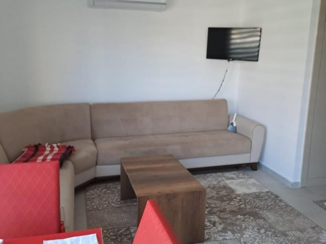 2+1 apartment for rent in center of girne