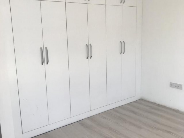 3+1 Wohnung zum Verkauf im Zentrum von Kyrenia