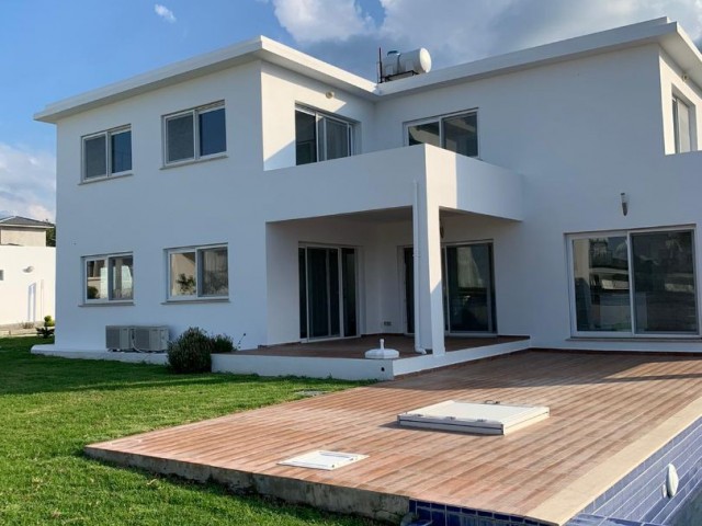 2+1 villa with pool for sale in Çatalköy, 3 room options !!!