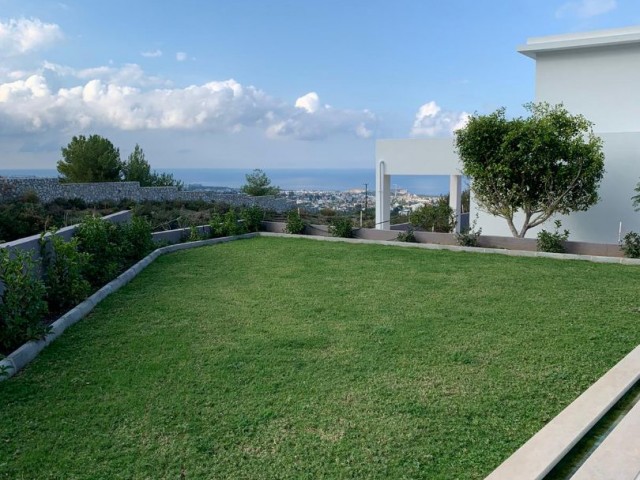 3+1 villa with pool for sale in Çatalköy, Sea view