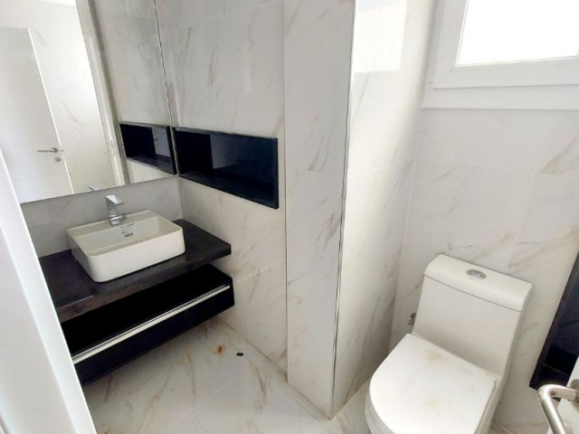 2+1 standard and duplex for sale in Girne Merkez