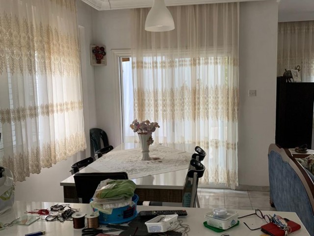 3+1 apartment for sale in Girne Center