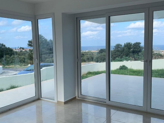 50 % Anzahlung + 50 % 3-Jahres-Ratenzahlung ohne Zinsen!!!3+1 Villa mit Meerblick zum Verkauf in Yeşiltepe