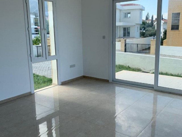 50 % Anzahlung + 50 % 3-Jahres-Ratenzahlung ohne Zinsen!!!3+1 Villa mit Meerblick zum Verkauf in Yeşiltepe