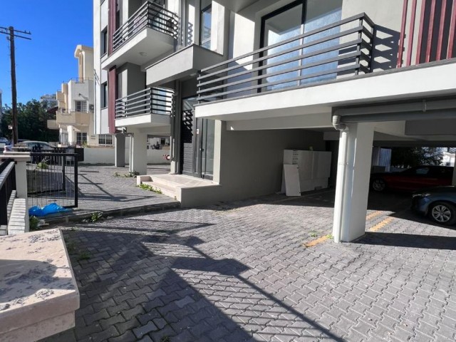 Girne merkezde satılık 2+1 penthouse, Dağ manzaralı