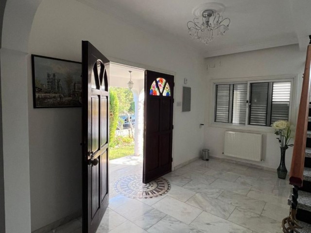  6+2 villa with pool for sale in Kyrenia center