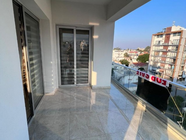 Luxury 2+1 apartment for sale in Girne Center