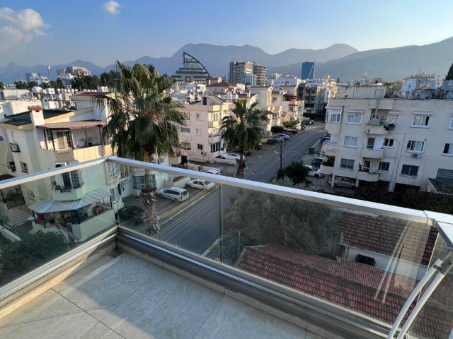 Luxury 2+1 apartment for sale in Girne Center