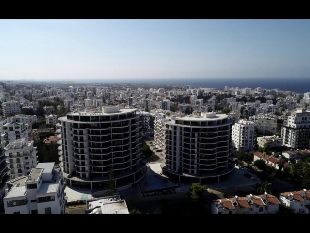 Luxuriöse 2+1 Residenzwohnung zum Verkauf im Girne Center, unzerbrechlicher Meer- und Bergblick