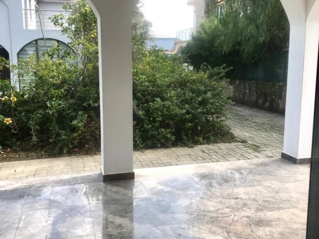 4+1 villa for sale in Kyrenia Karaoğlanlu