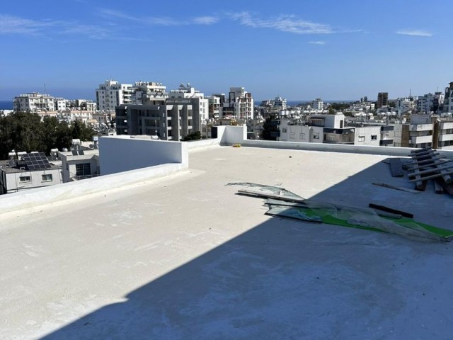  Zu verkaufen 2+1 Penthouse zu verkaufen in Kyrenia Centre, mit 360 unverbaubarem Meer- und Bergblick!!!