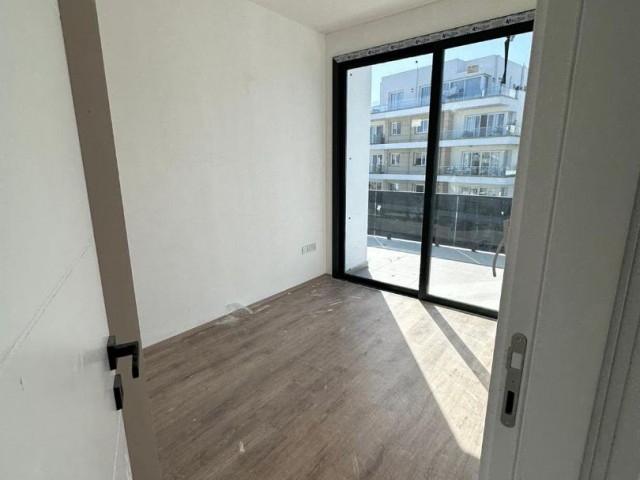  Zu verkaufen 2+1 Penthouse zu verkaufen in Kyrenia Centre, mit 360 unverbaubarem Meer- und Bergblick!!!