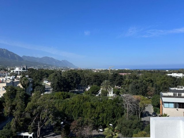  Zu verkaufen 2+1 Penthouse zu verkaufen in Kyrenia Centre, mit 360 unverbaubarem Meer- und Bergblick!!!