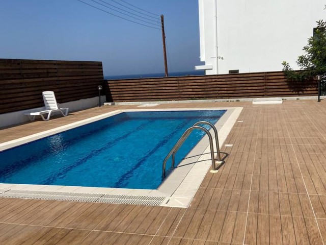 3+1 sea front villa with pool for rent in Çatalkoy