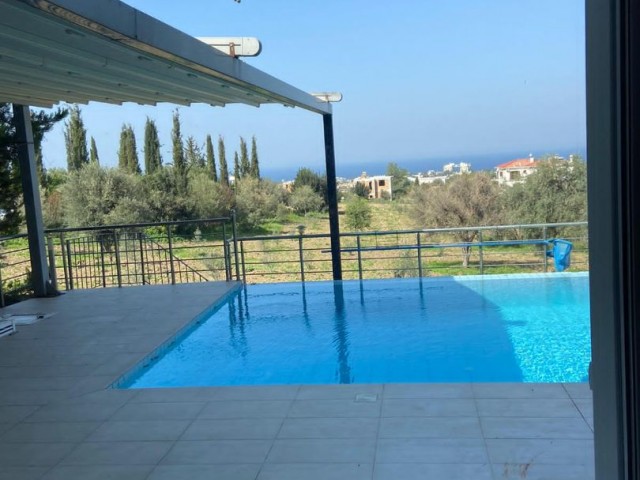 3+1 luxury villa with pool and sea view for rent in Ozankoy