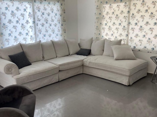 Ozanköy'de havuzlu ve deniz manzaralı kiralık 3+1 lüks villa