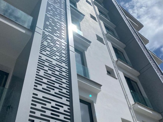  Satılık Modern Eşyasız Daire, Girne Merkez