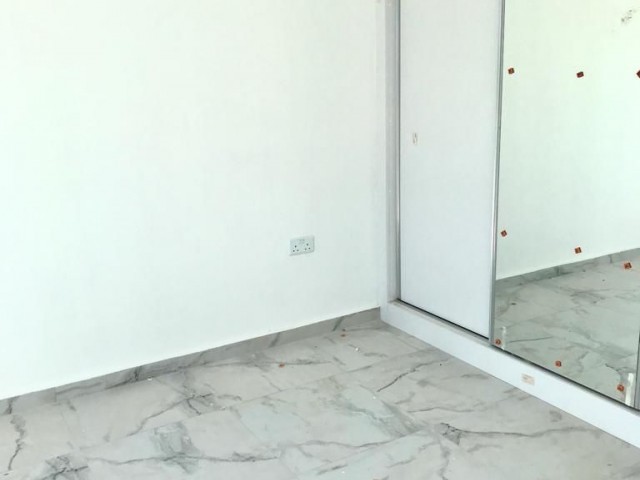 3+1 Wohnung zu verkaufen in Kyrenia Zentrum