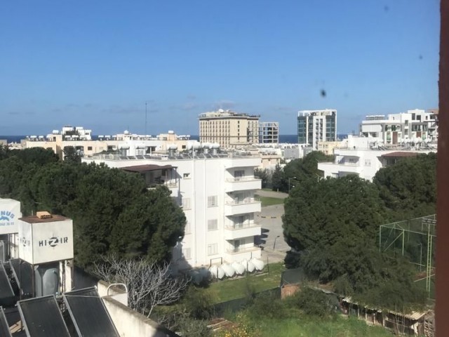 3+1 apartment for sale in center of Kyrenia