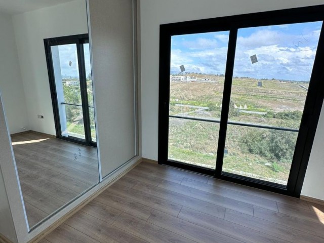 Boğazda satılık lüks,modern 3+1 villa,Çok Uygun Fiyat ,Türk koçan