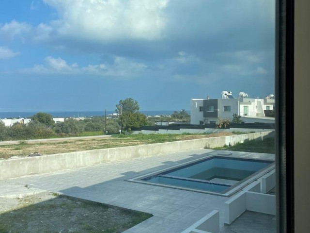 Girne, Karaoğlanoğlu’da Satılık 3+2 ikiz villa