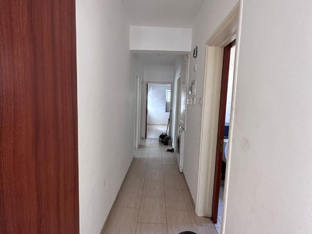 Girne merkezde kiralık eşyalı 3+1 daire