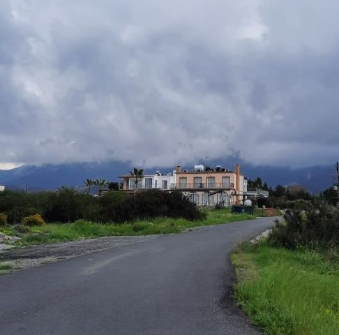 Girne Çatalköy'de satılık ikiz villa