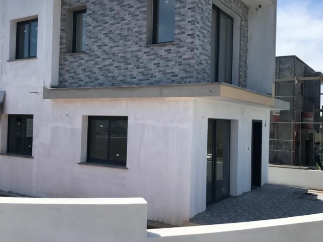 3+1 duplex villa for sale in Kyrenia Boğaz