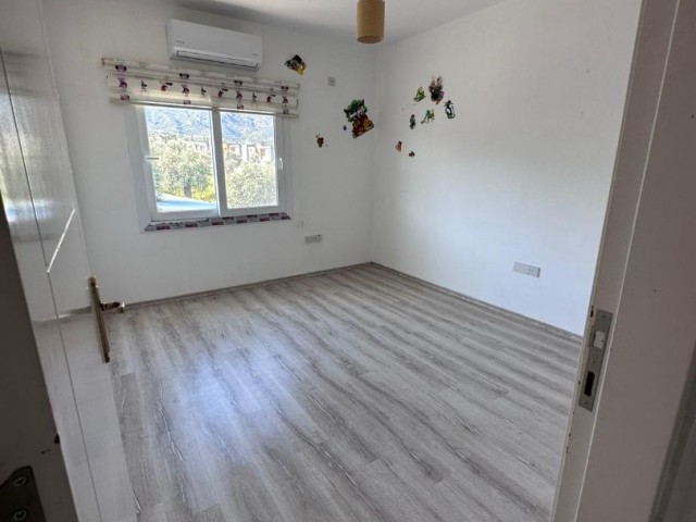 SCHÖNE VILLA ZU VERKAUFEN IN GİRNE/ÇATALKÖY 3+1