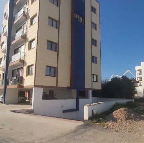 1+1 apartment for sale in Kyrenia Center, Commercial permit