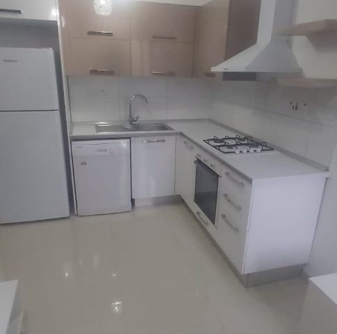 1+1 apartment for sale in Kyrenia Center, Commercial permit