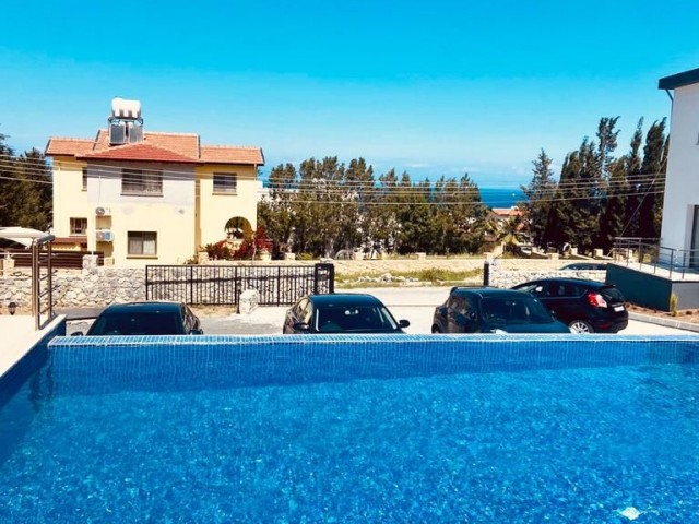 4+1 duplex villa for rent in Çatalköy