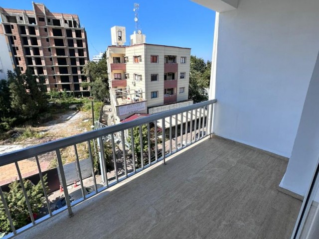 2+1 penthouse for rent in the center of Kyrenia