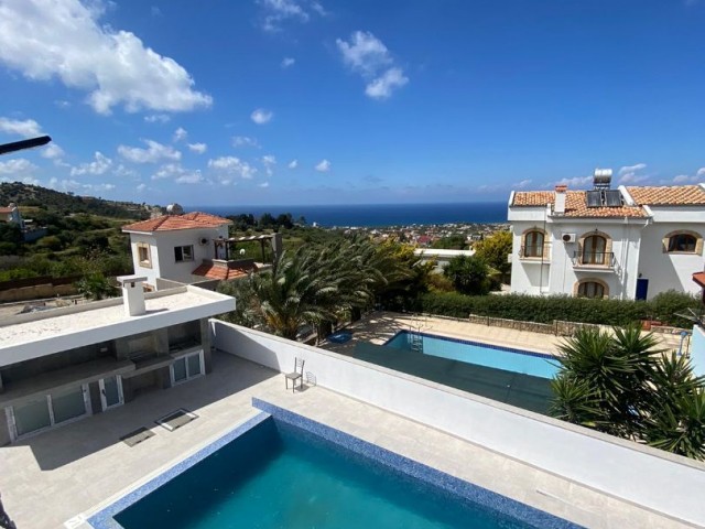 3+1 Villa mit Pool zu vermieten in Karsiyaka, Girne