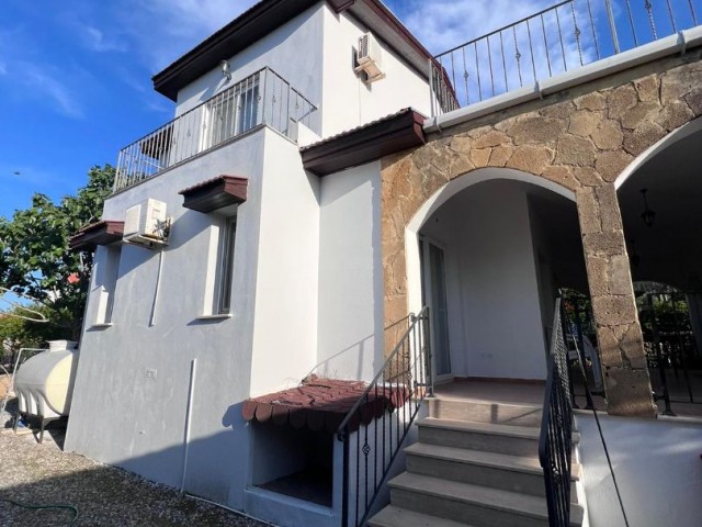  3+1 Villa mit Meerblick zu verkaufen in Karsiyakada