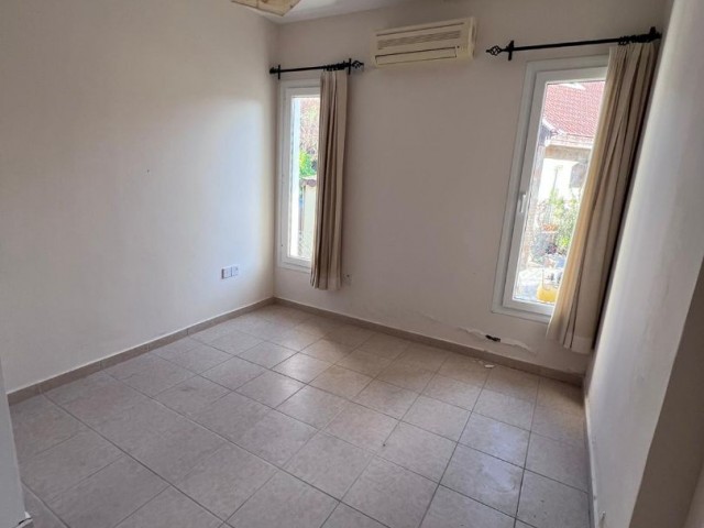 4 + 1 Villa zum Verkauf in Karsiyaka, zu einem sehr erschwinglichen Preis !!!!!!