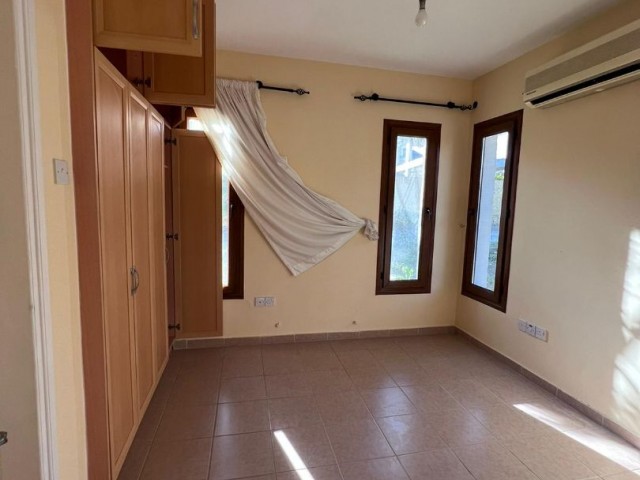 3 + 1 villa for sale in Karsiyaka, at a very affordable price !!!!!!